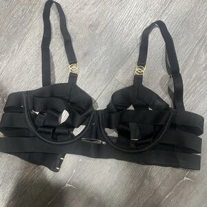 Victorias secret sexy strappy bra